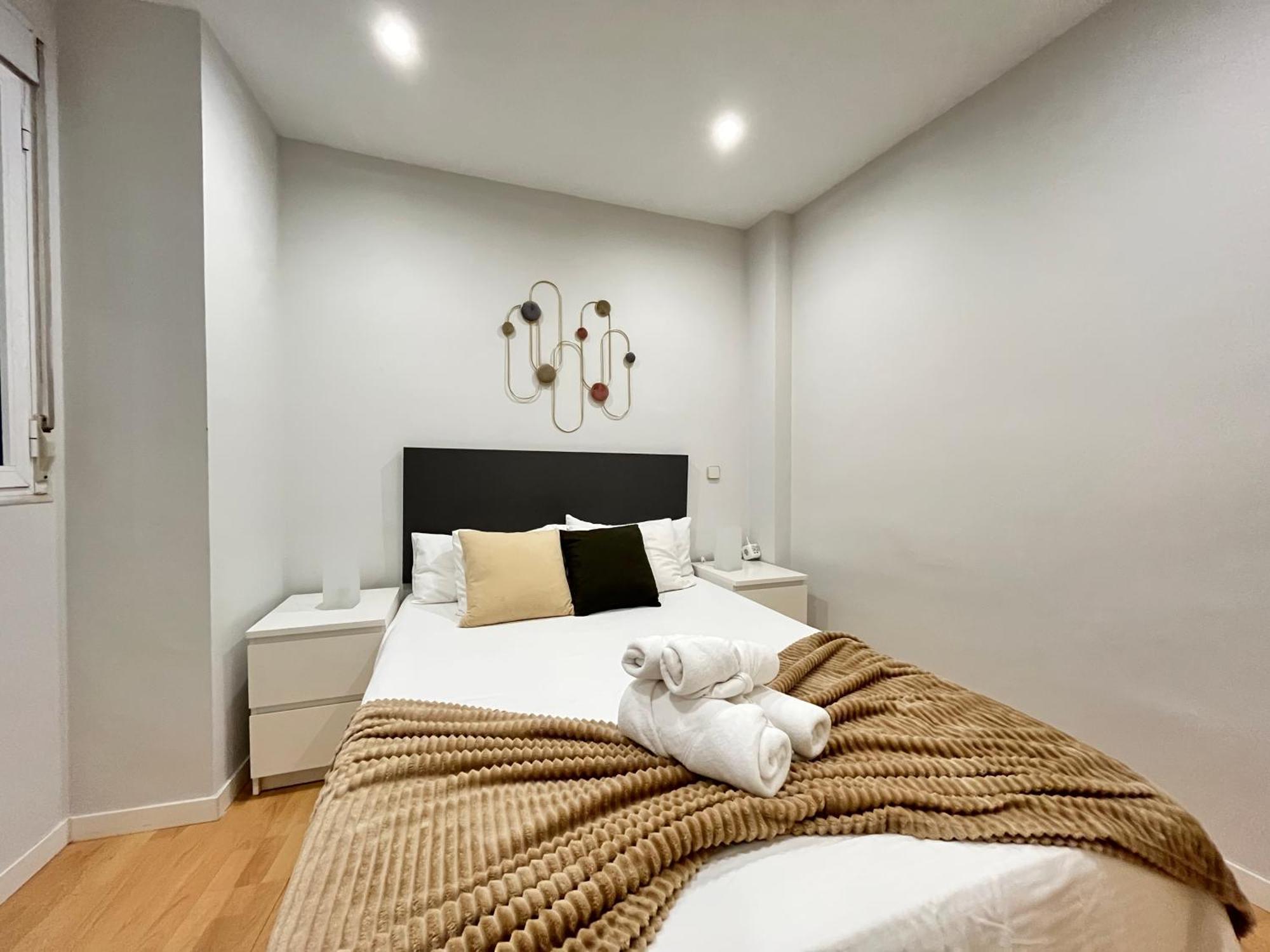 Santa Isabel Centro Temporal Apartment Madrid Exterior photo